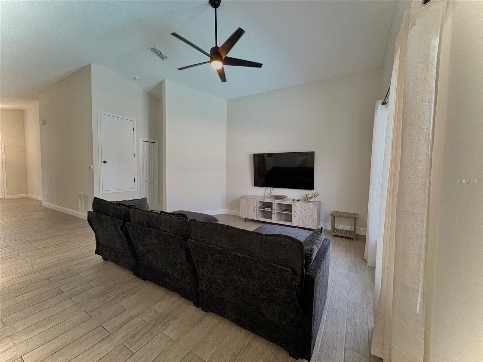154 Castlemain Circle Davenport FL 33897 O6409168 image9