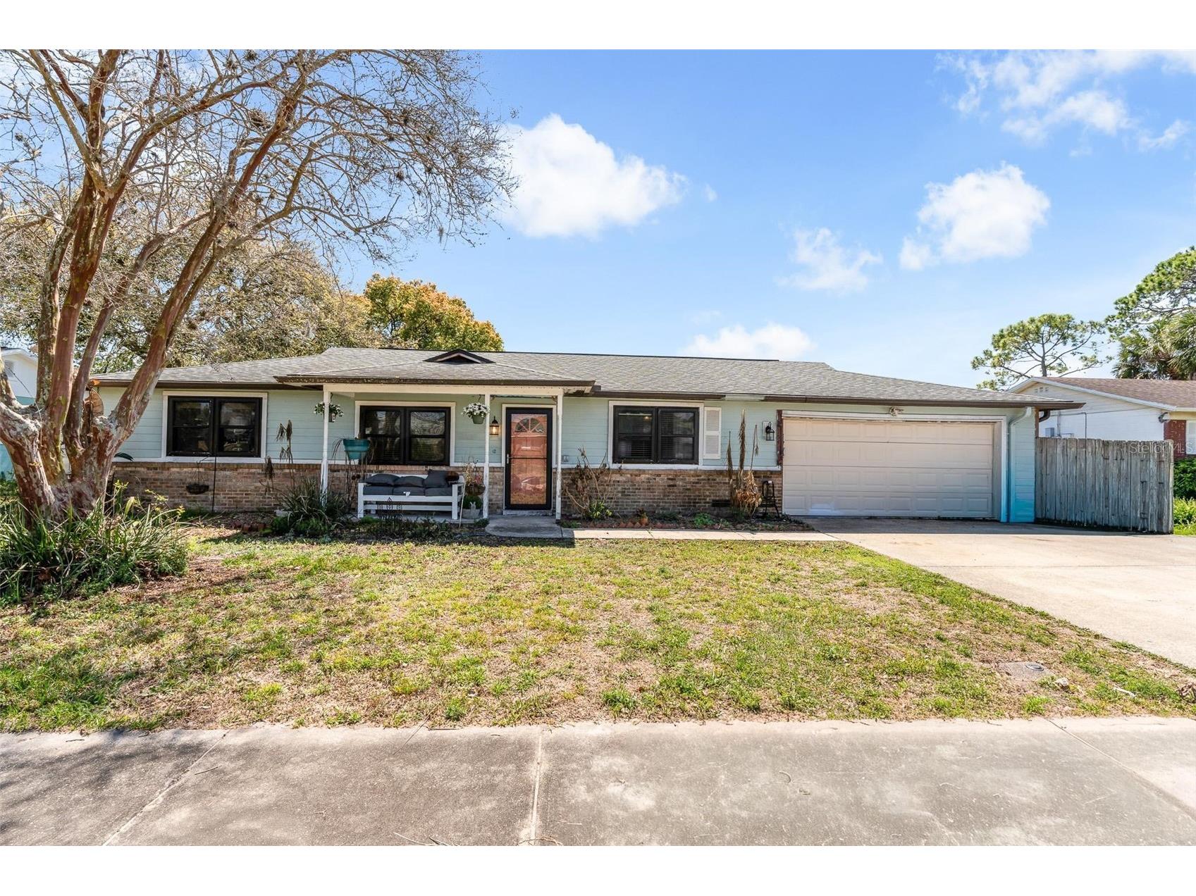 154 Westwood Drive Drive Daytona Beach FL 32119 V4948059 image1