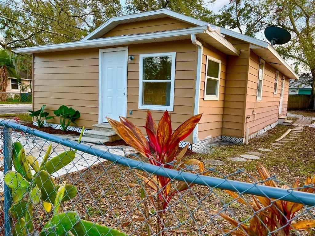 1540 7th Avenue E Bradenton FL 34208 U8192675 image1