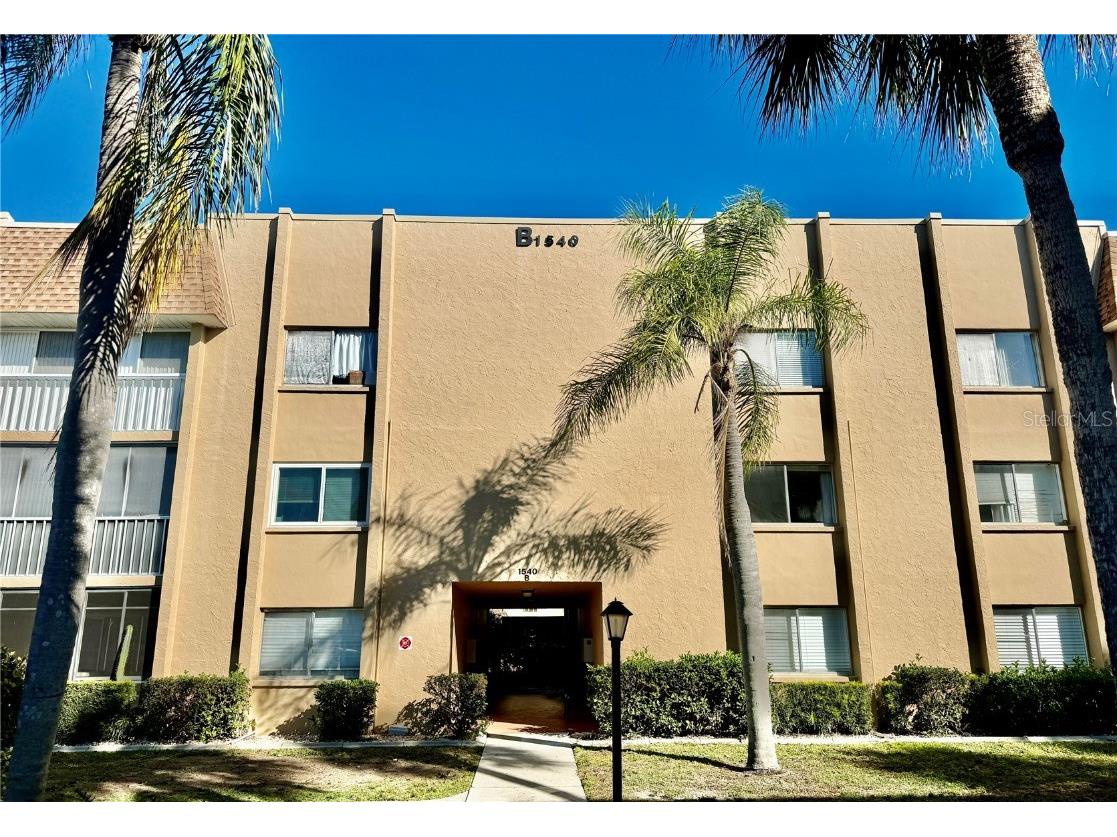 1540 Glen Oaks Drive E #B-222 Sarasota FL 34232 A4598655 image1