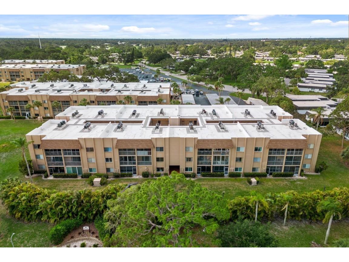 1540 Glen Oaks Drive E #B-231 Sarasota FL 34232 A4569337 image1