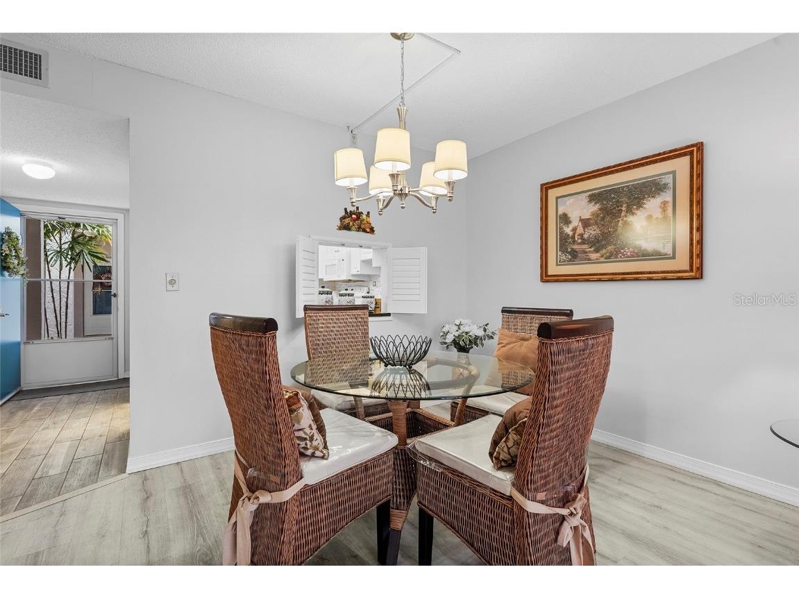 1540 Glen Oaks Drive E #B134 Sarasota FL 34232 A4664941 image13