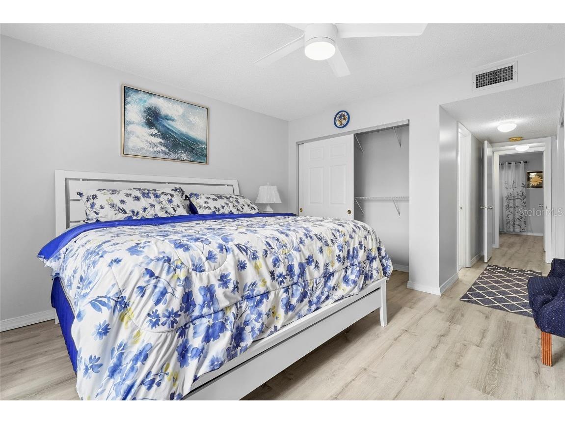 1540 Glen Oaks Drive E #B134 Sarasota FL 34232 A4664941 image17