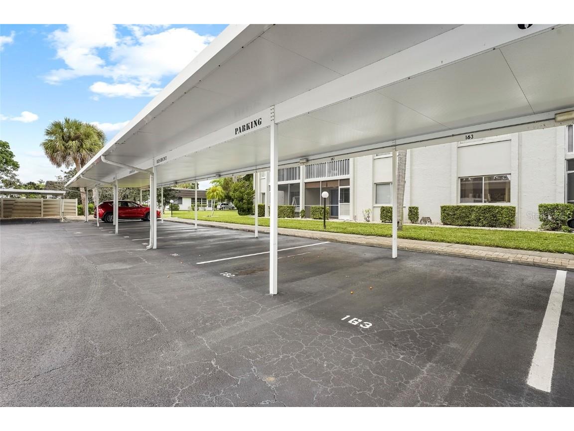 1540 Glen Oaks Drive E #B134 Sarasota FL 34232 A4664941 image27