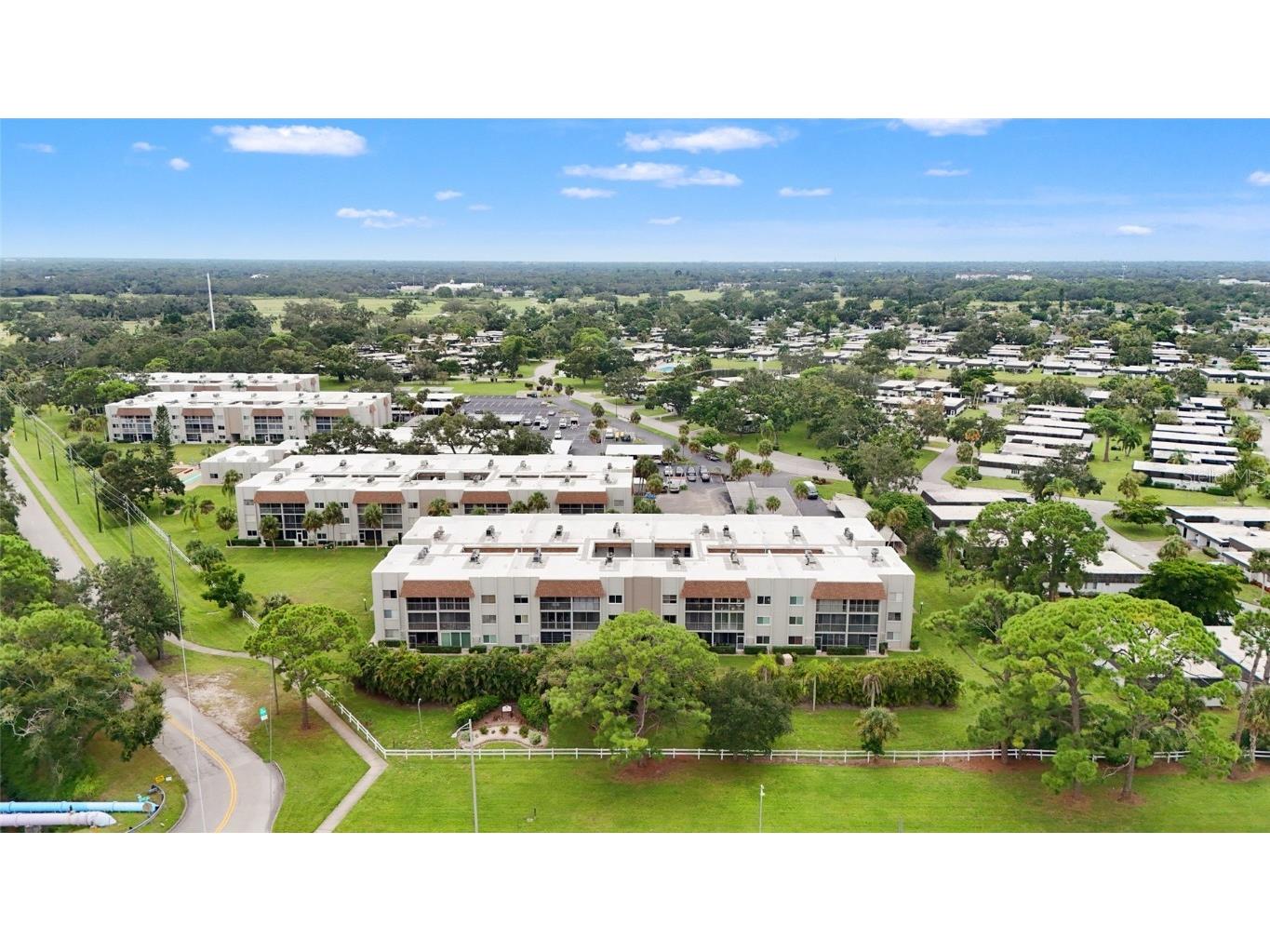 1540 Glen Oaks Drive E #B134 Sarasota FL 34232 A4664941 image31