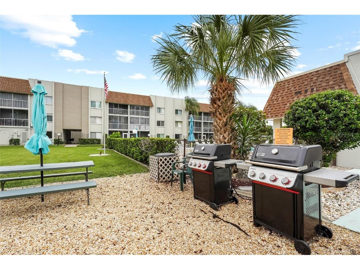 1540 Glen Oaks Drive E #B134 Sarasota FL 34232 A4664941 image41