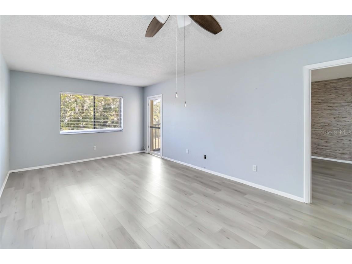 1540 Glen Oaks Drive E #B225 Sarasota FL 34232 A4648868 image11