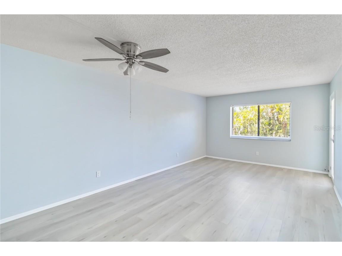 1540 Glen Oaks Drive E #B225 Sarasota FL 34232 A4648868 image14