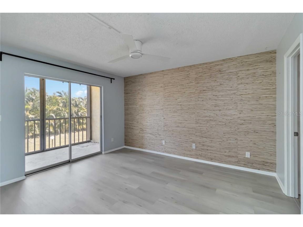 1540 Glen Oaks Drive E #B225 Sarasota FL 34232 A4648868 image22