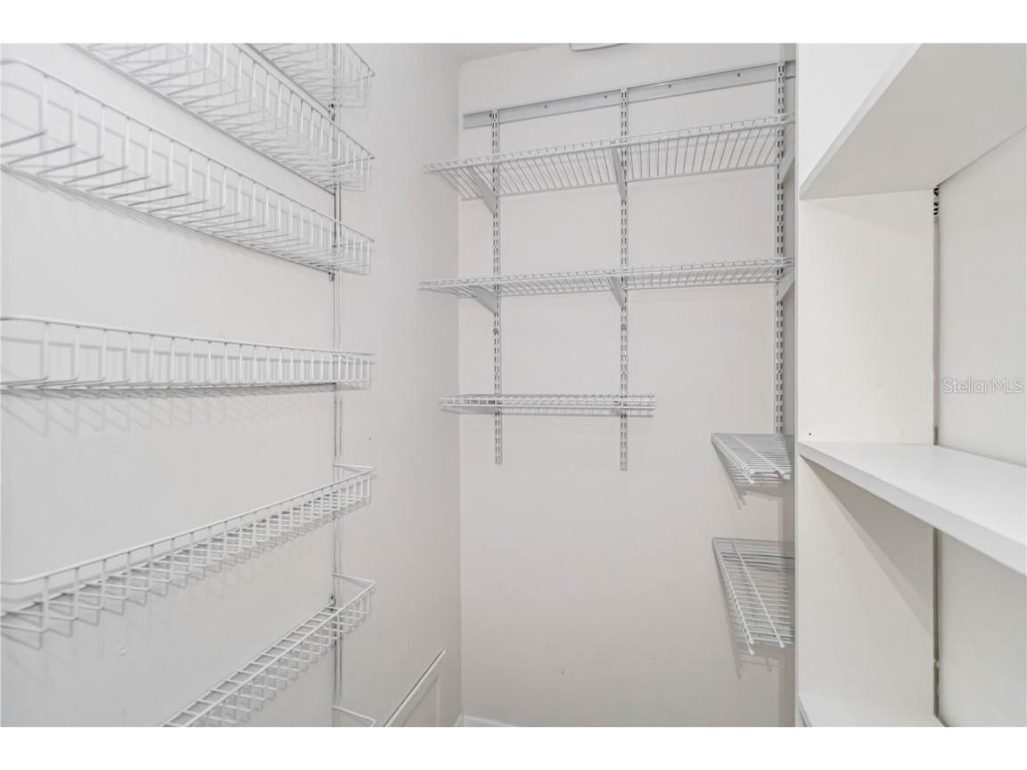 1540 Glen Oaks Drive E #B225 Sarasota FL 34232 A4648868 image24