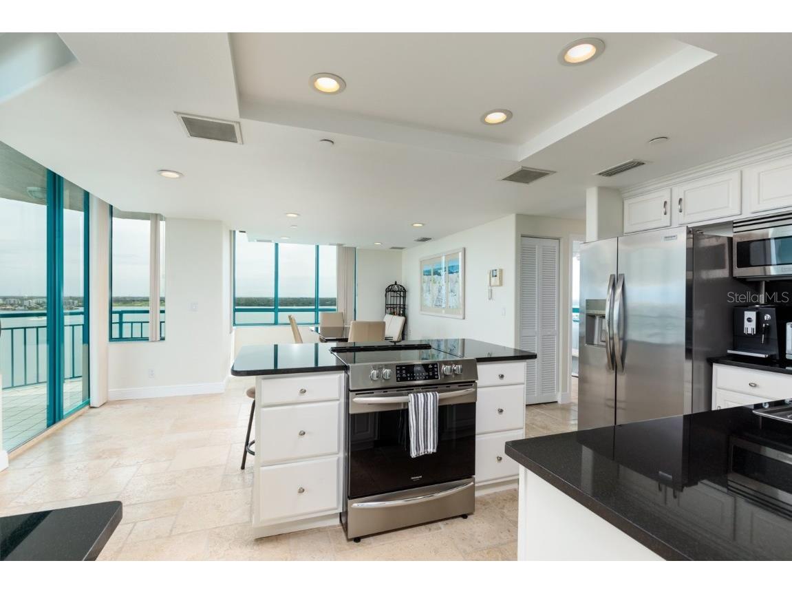 1540 Gulf Boulevard #PH7 Clearwater Beach FL 33767 - GULF OF MEXICO TB8350738 image15