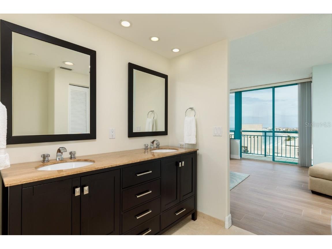 1540 Gulf Boulevard #PH7 Clearwater Beach FL 33767 - GULF OF MEXICO TB8350738 image30