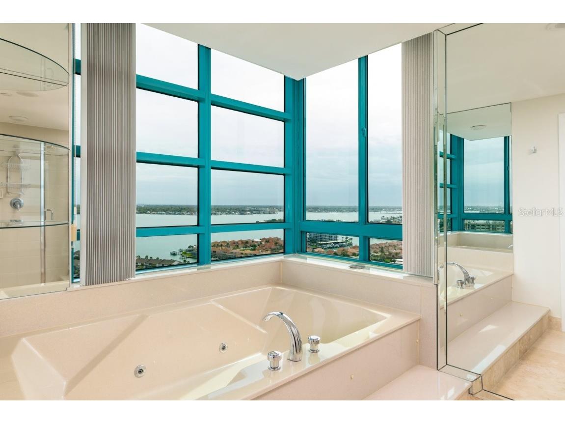 1540 Gulf Boulevard #PH7 Clearwater Beach FL 33767 - GULF OF MEXICO TB8350738 image31