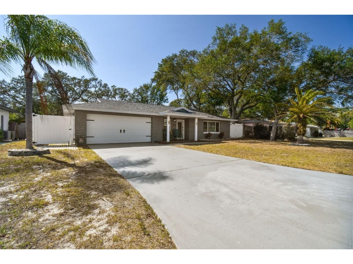 1540 San Charles Drive Dunedin FL 34698 U8196411 image1
