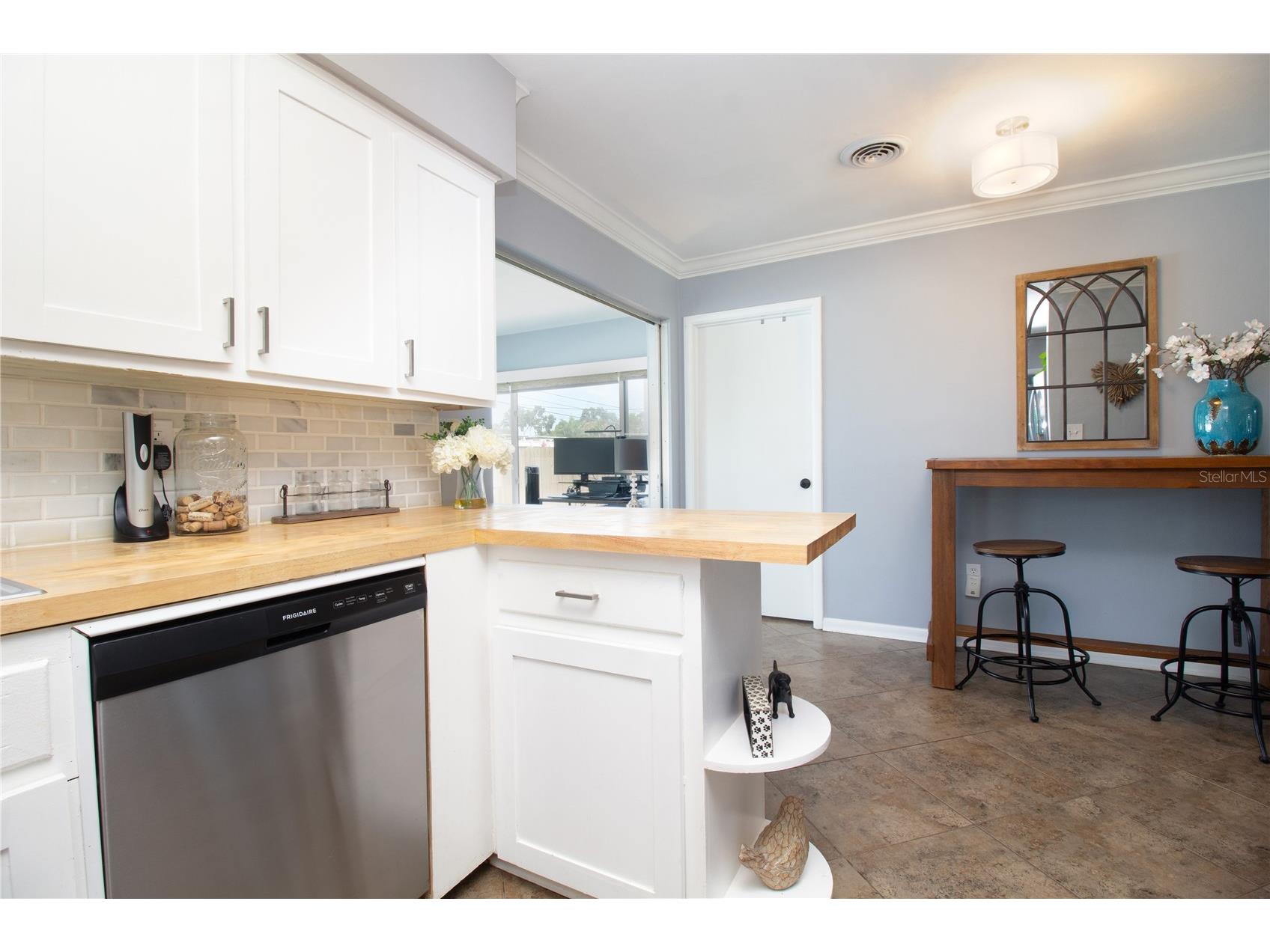 1540 San Helen Drive Dunedin FL 34698 TB8515244 image19