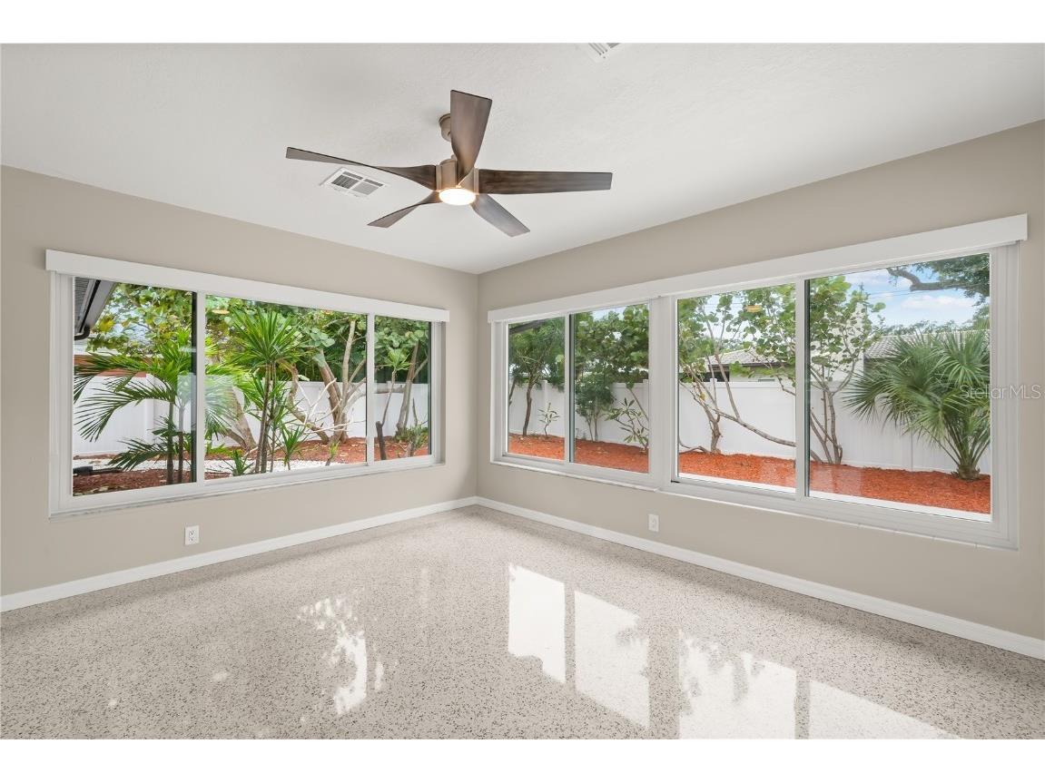 1540 San Roy Drive Dunedin FL 34698 TB8457393 image10