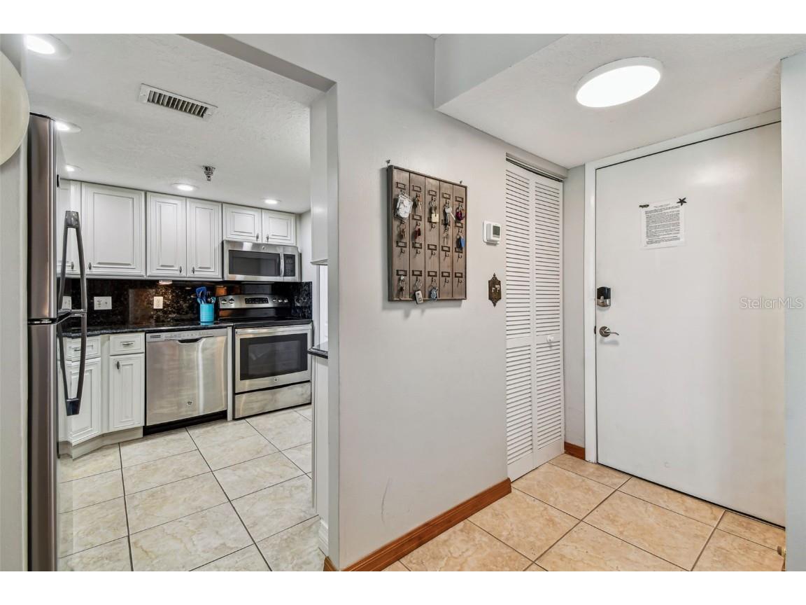 15400 Gulf Boulevard #403 Madeira Beach FL 33708 TB8410283 image11