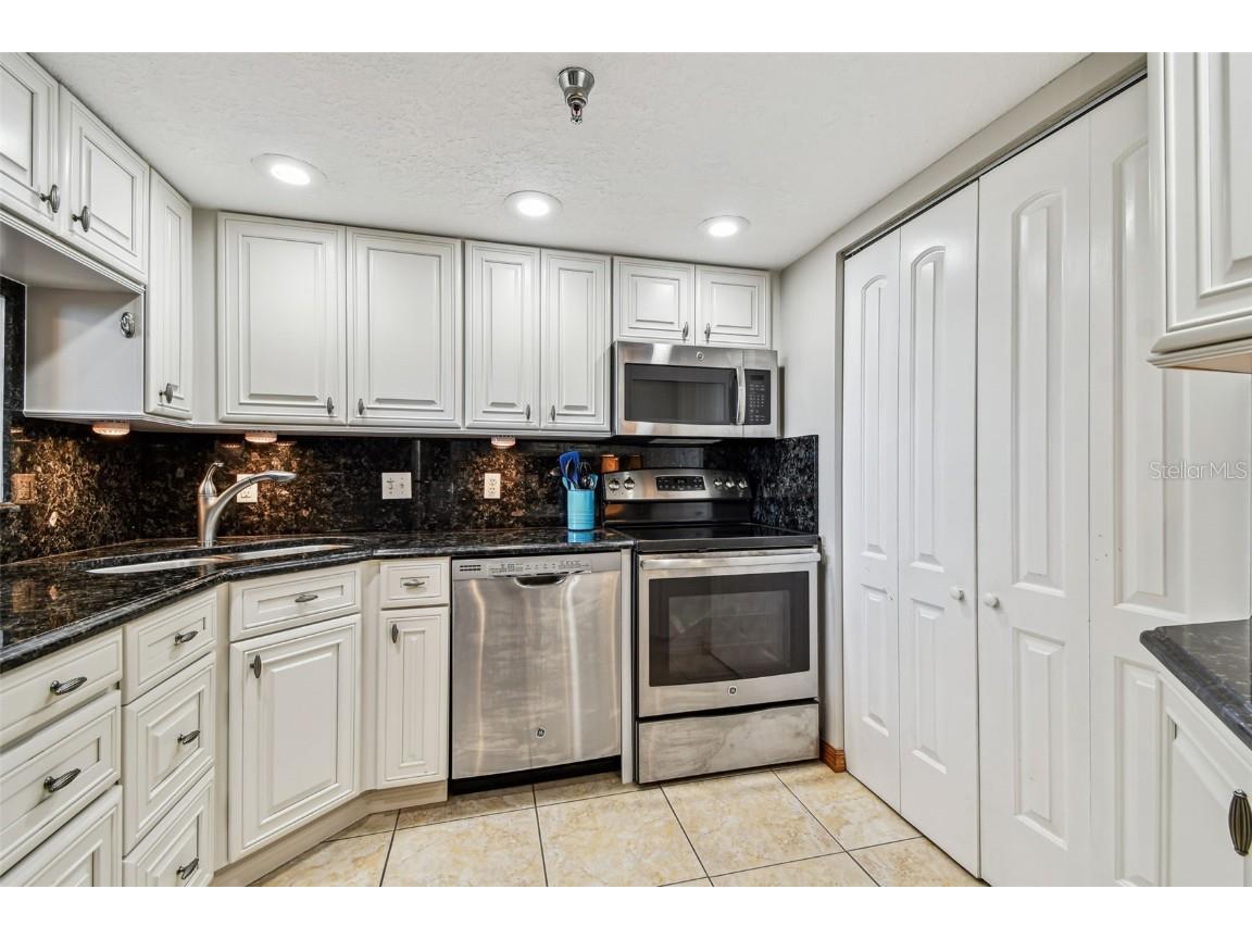 15400 Gulf Boulevard #403 Madeira Beach FL 33708 TB8410283 image14