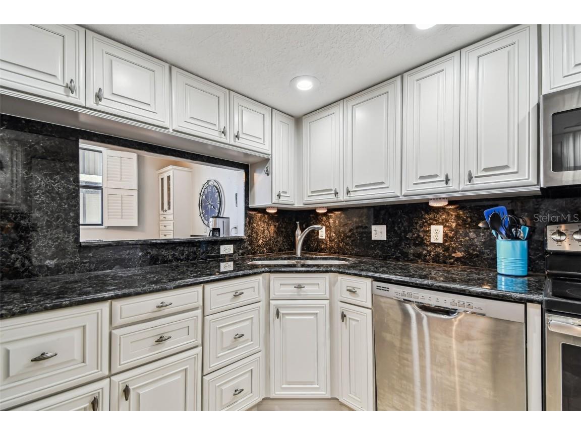 15400 Gulf Boulevard #403 Madeira Beach FL 33708 TB8410283 image16