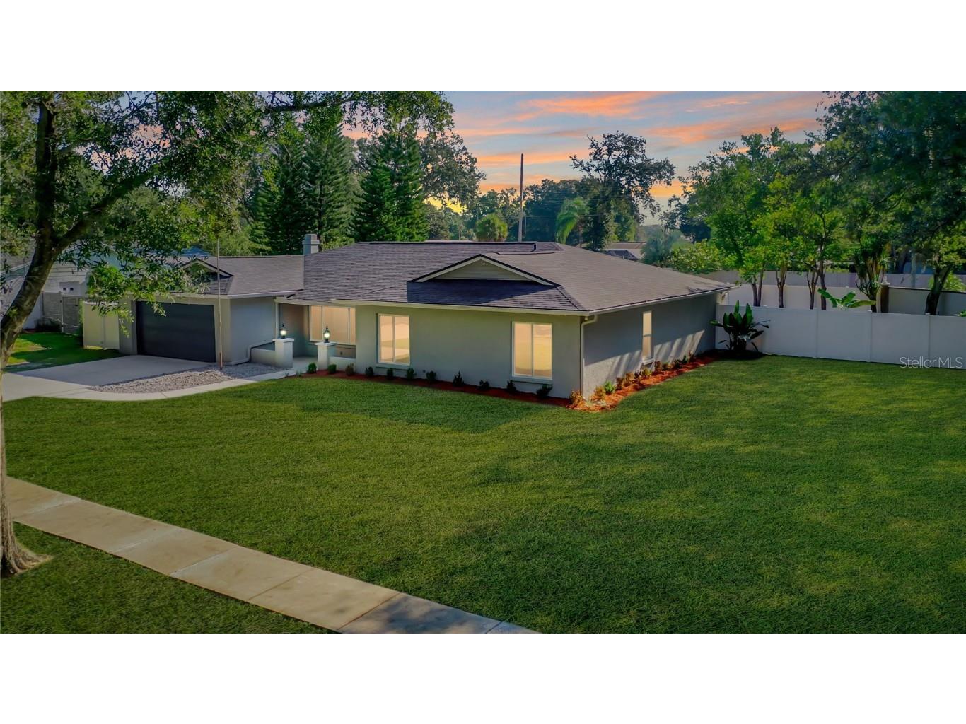 15401 Woodcastle Place Tampa FL 33613 T3469756 image1