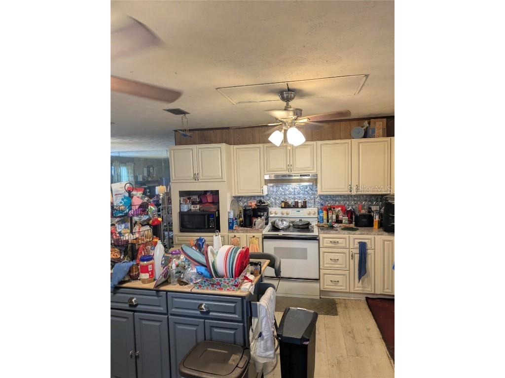 15402 SE Us Highway 301 Hawthorne FL 32640 OM707481 image9