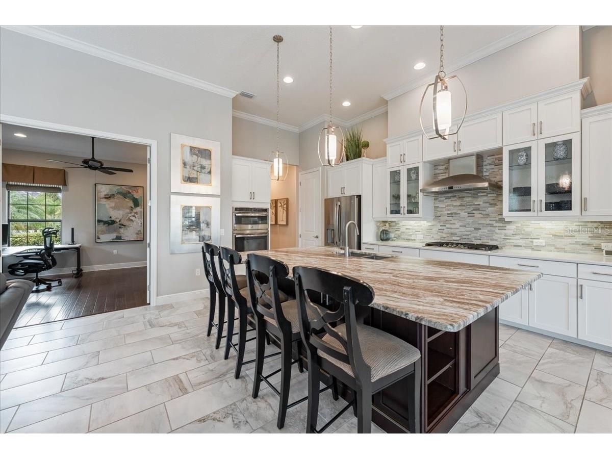 15406 Castle Park Terrace Bradenton FL 34202 A4694779 image16