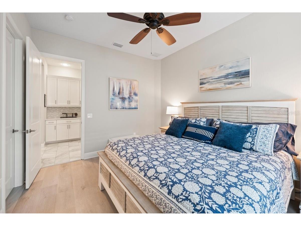 15406 Castle Park Terrace Bradenton FL 34202 A4694779 image31