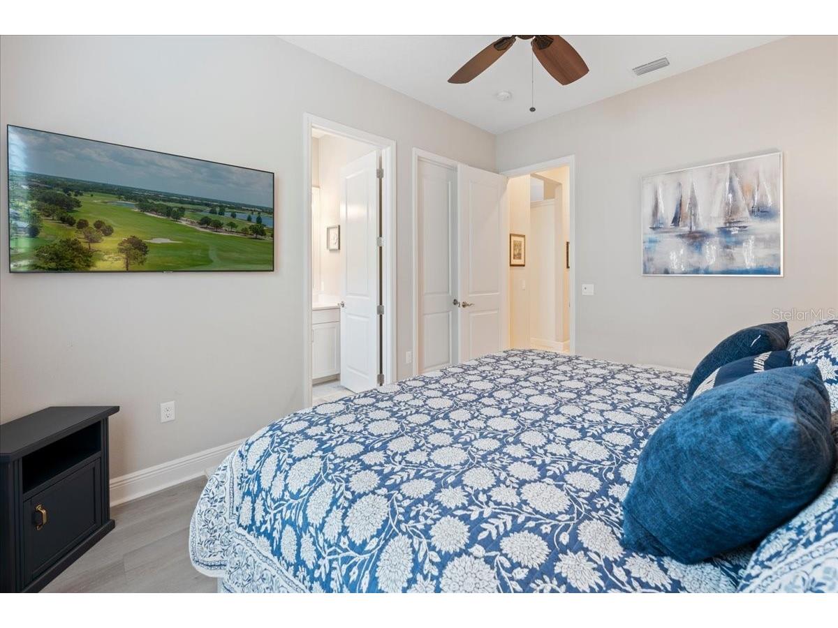 15406 Castle Park Terrace Bradenton FL 34202 A4694779 image32