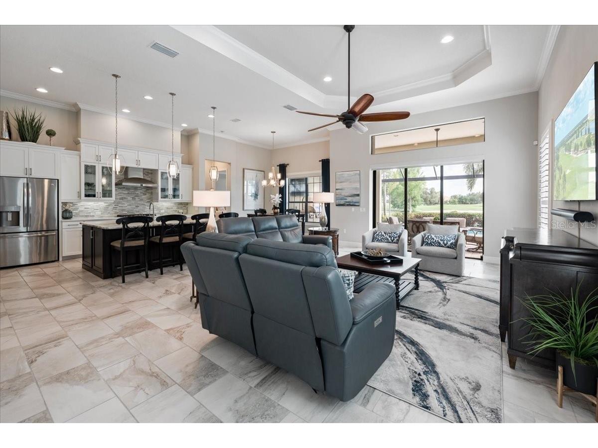 15406 Castle Park Terrace Bradenton FL 34202 A4694779 image5