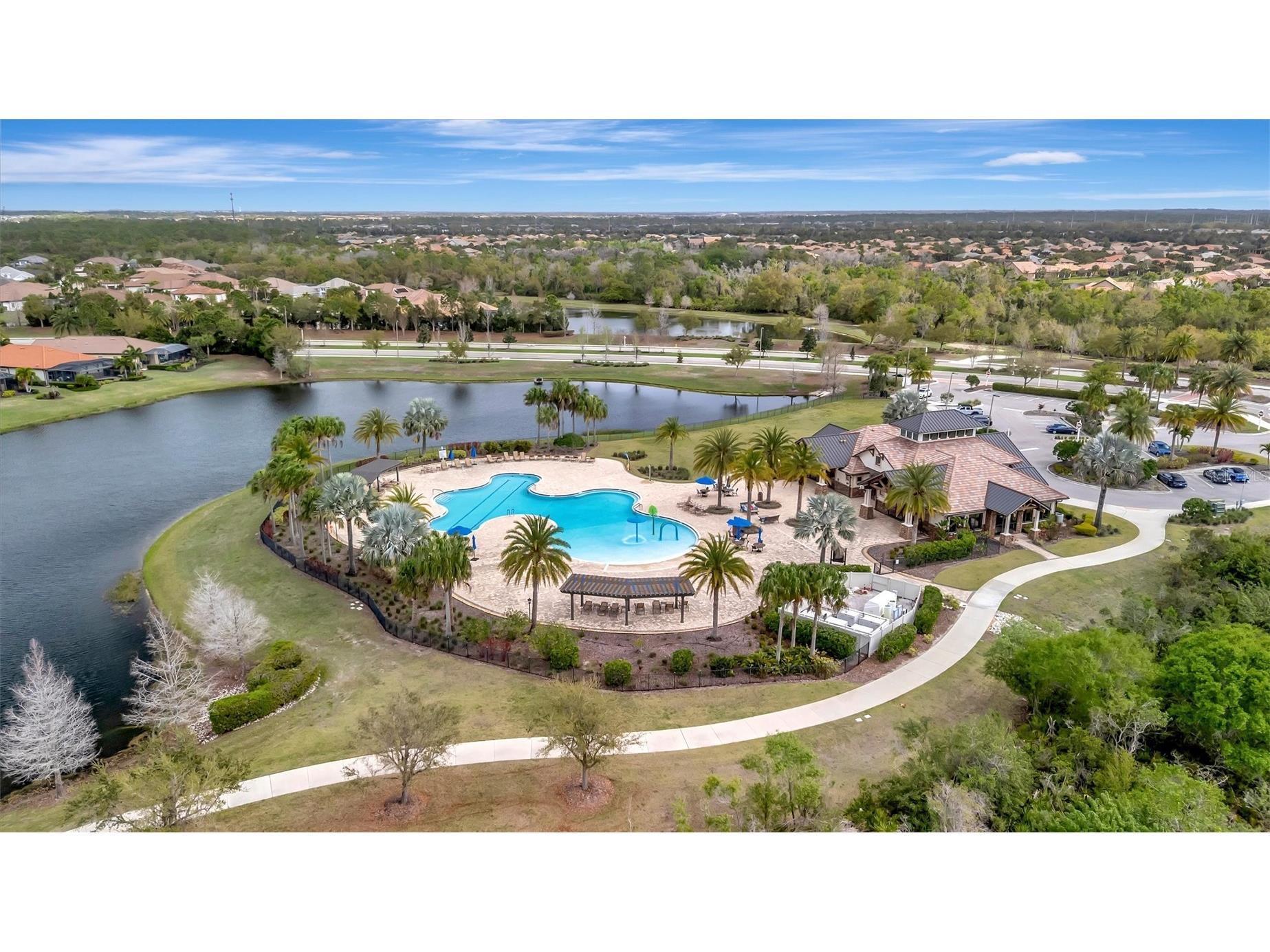 15407 Helmsdale Place Lakewood Ranch FL 34202 A4685892 image32