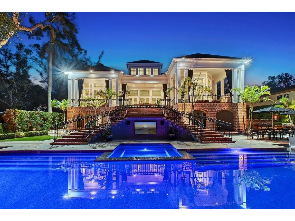 1541 Bay Point Drive Sarasota FL 34236 - HUDSON BAYOU A4634377 image1