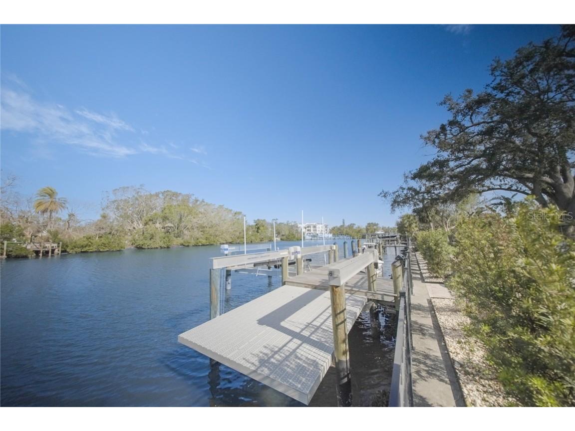 1541 Bay Point Drive Sarasota FL 34236 - HUDSON BAYOU A4634377 image43