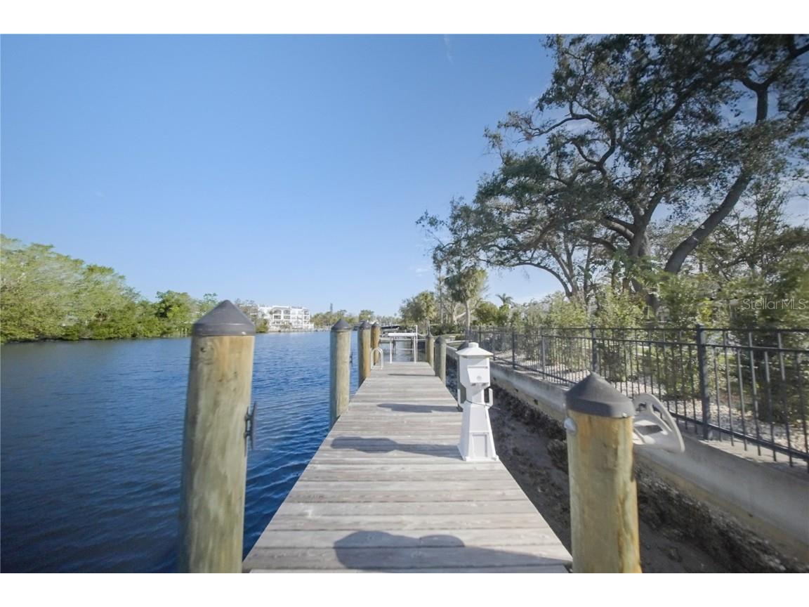 1541 Bay Point Drive Sarasota FL 34236 - HUDSON BAYOU A4634377 image44