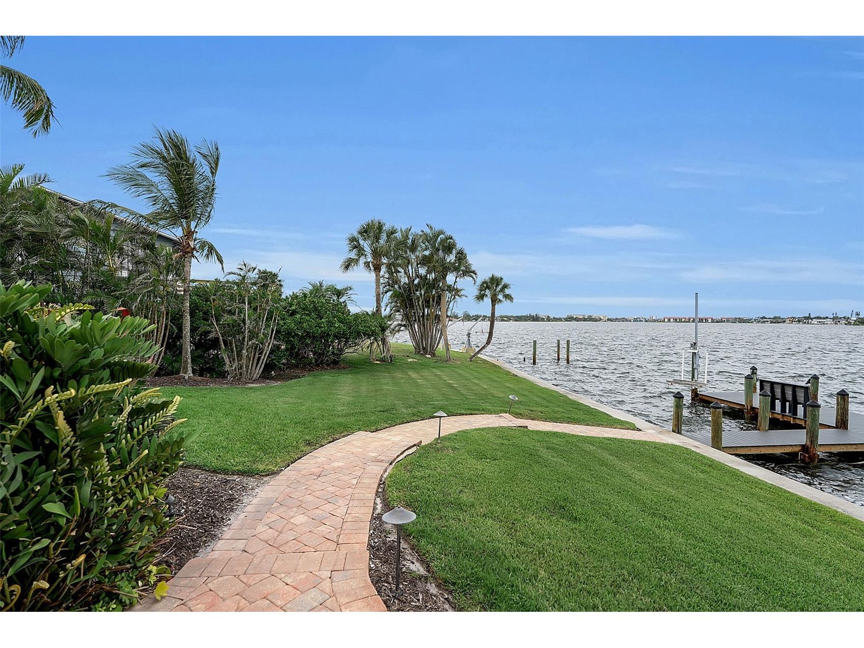 1541 Caribbean Drive Sarasota FL 34231 - SARASOTA BAY A4695466 image25