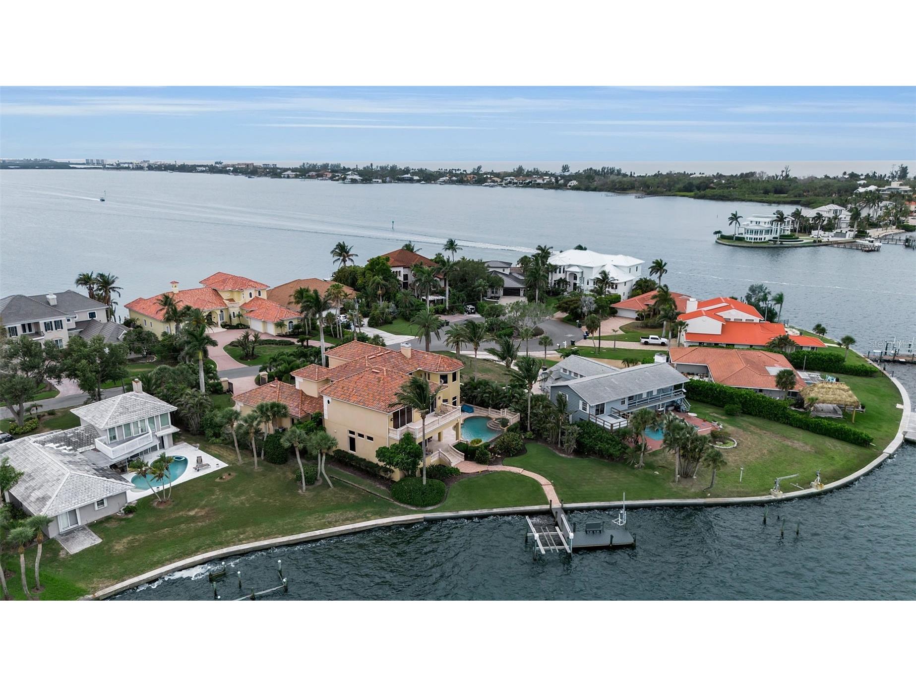 1541 Caribbean Drive Sarasota FL 34231 - SARASOTA BAY A4695466 image7