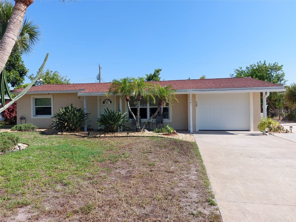 1541 Crest Drive Englewood FL 34223 N6137731 image1