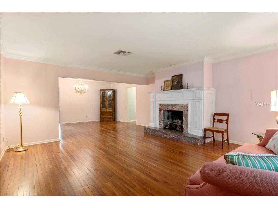 1541 Flower Drive Sarasota FL 34239 A4656365 image12