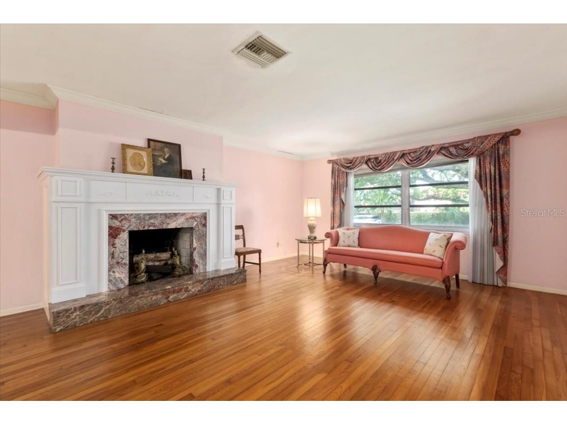 1541 Flower Drive Sarasota FL 34239 A4656365 image14