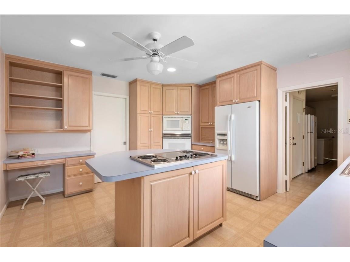 1541 Flower Drive Sarasota FL 34239 A4656365 image19