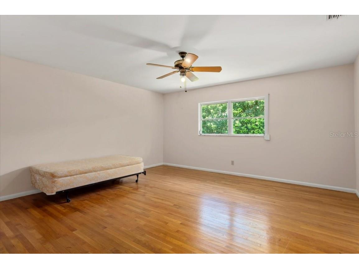 1541 Flower Drive Sarasota FL 34239 A4656365 image34
