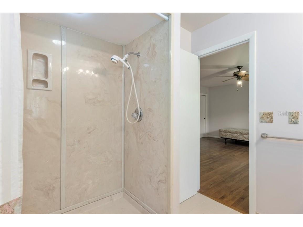 1541 Flower Drive Sarasota FL 34239 A4656365 image37