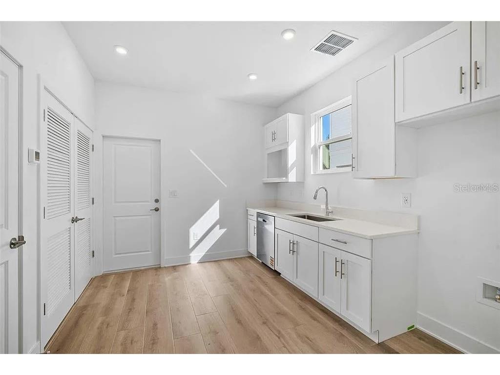 1541 W La Salle Street Tampa FL 33607 TB8511110 image17