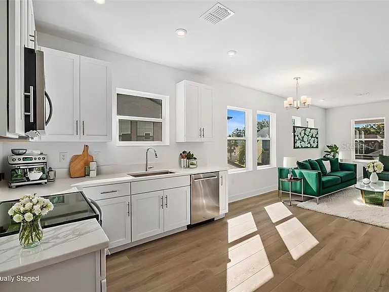 1541 W La Salle Street Tampa FL 33607 TB8511110 image7