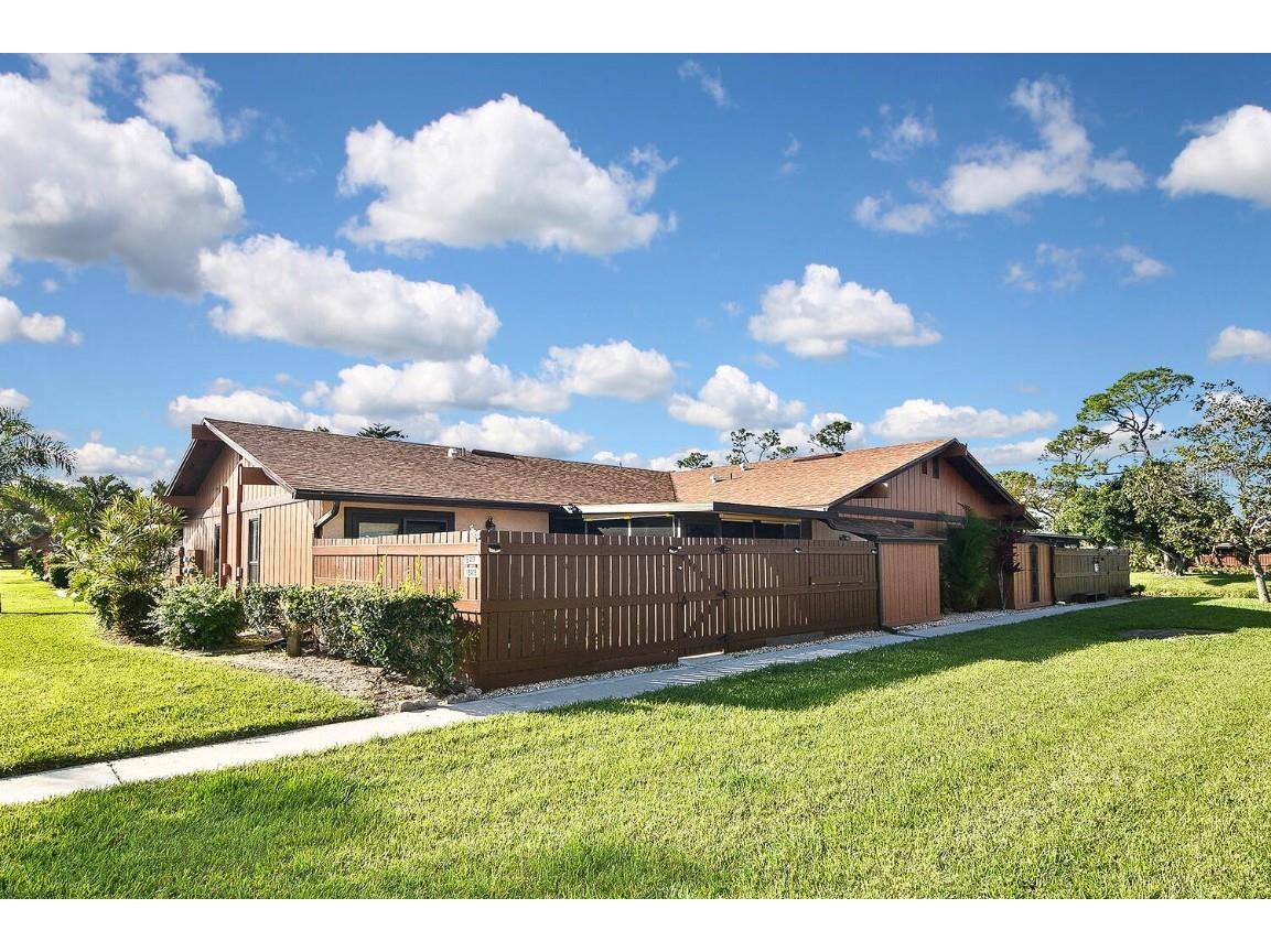 15415 Crystal Lake Drive North Fort Myers FL 33917 C7493867 image1