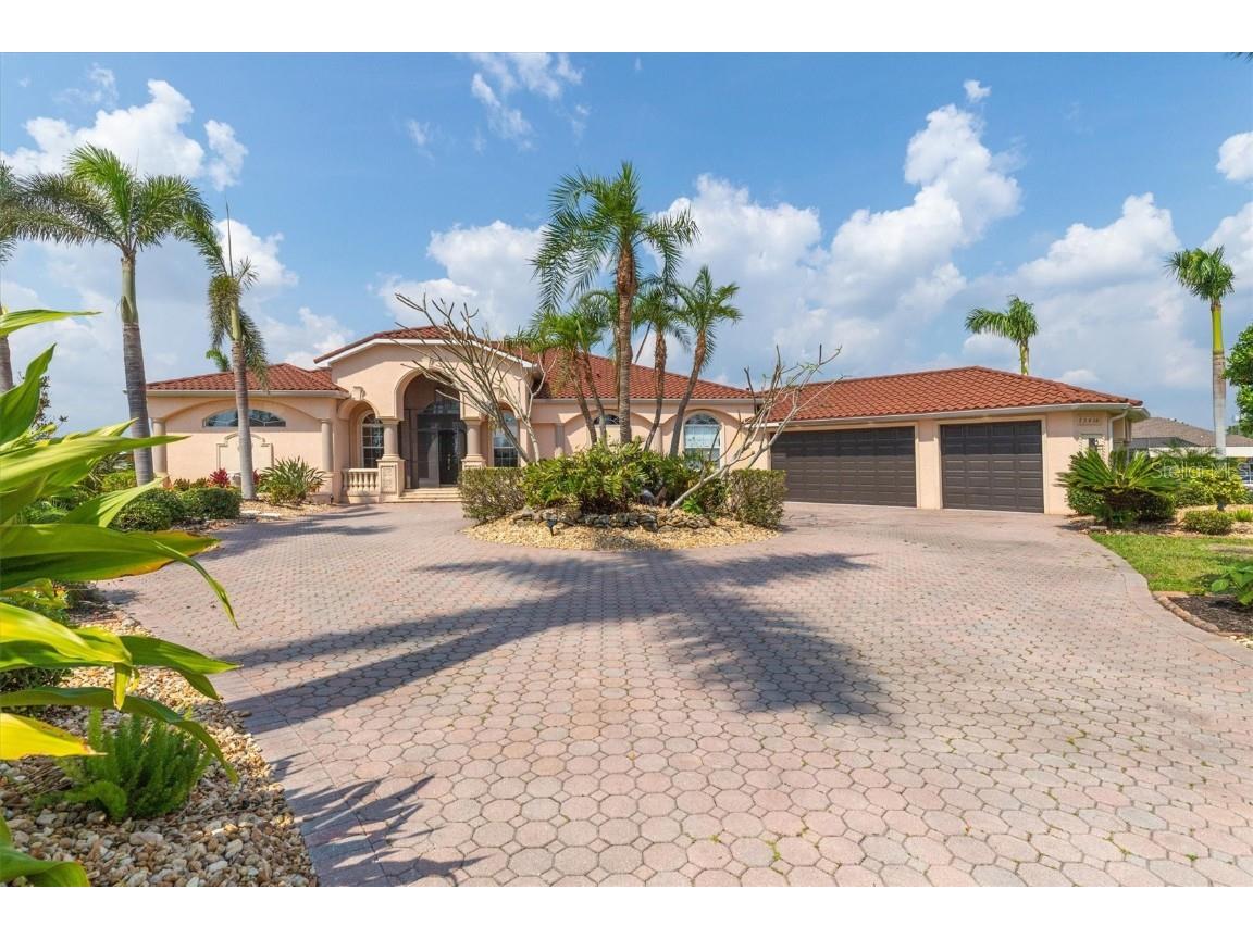 15416 Aribe Avenue Port Charlotte FL 33981 C7472357 image1