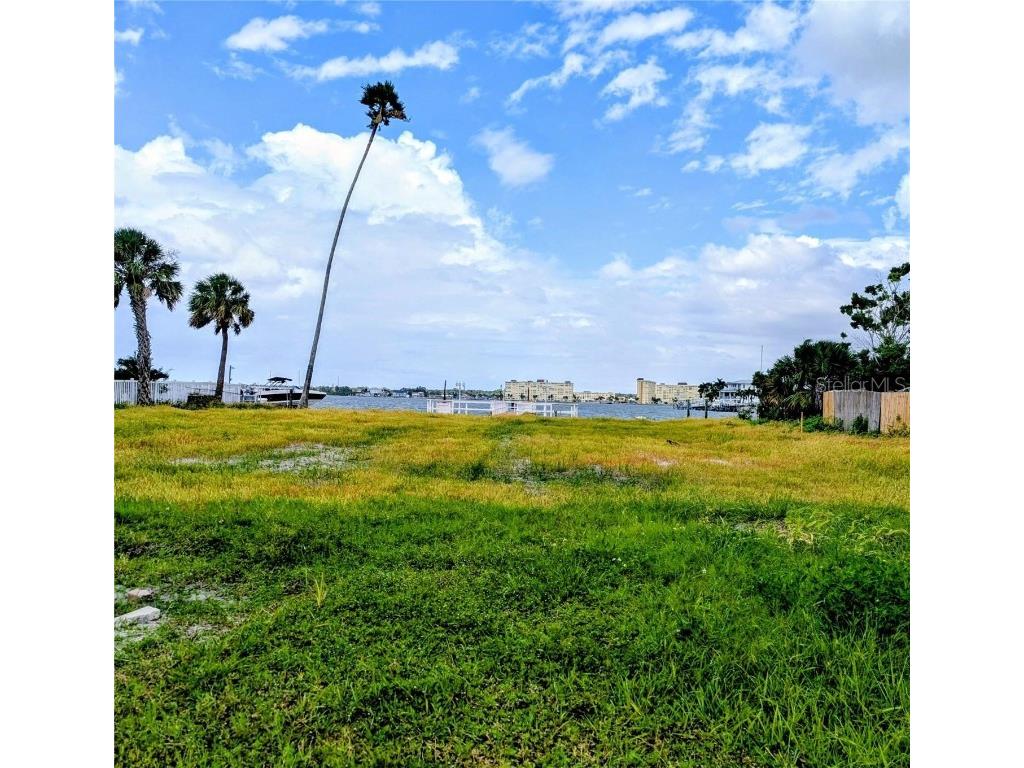 15417 2nd Street E Madeira Beach FL 33708 TB8435476 image8