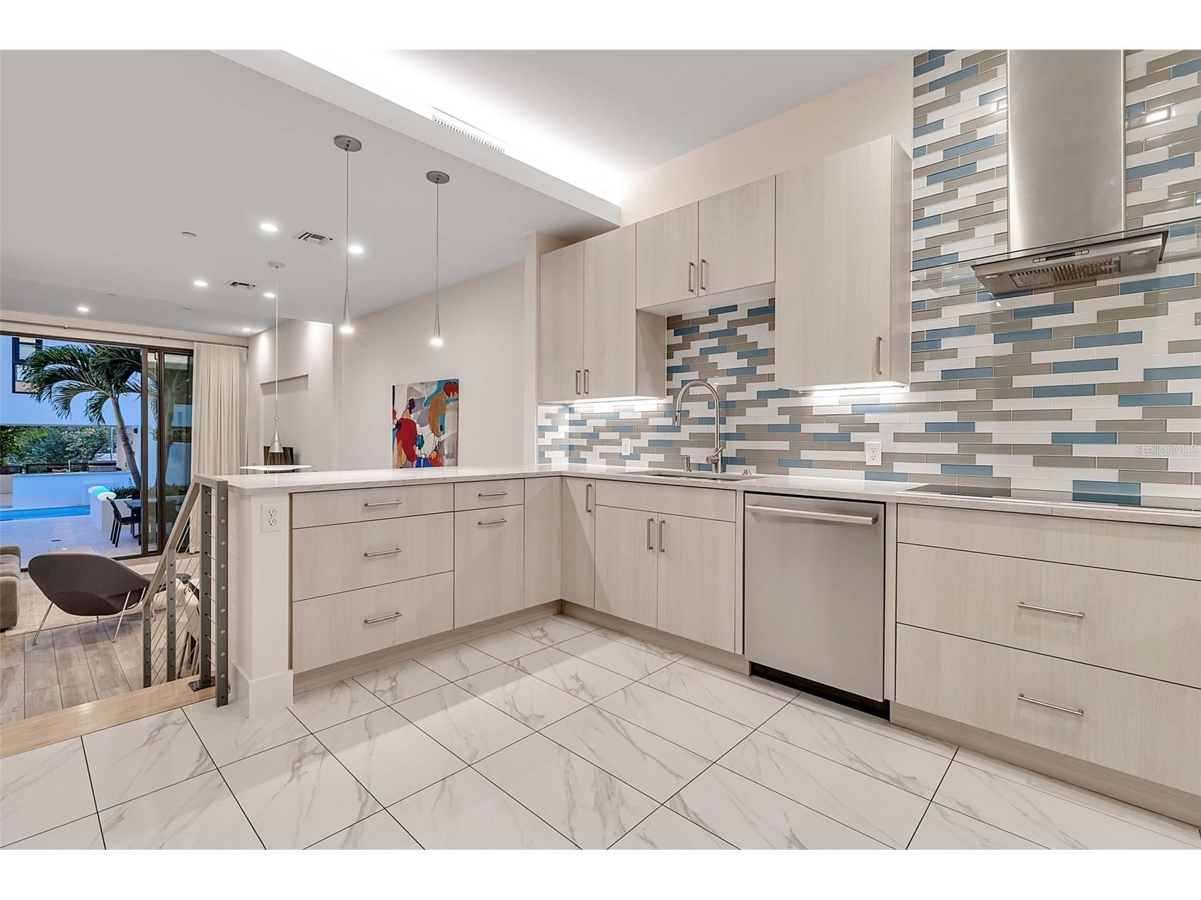 1542 4th Street #210 Sarasota FL 34236 A4669223 image10