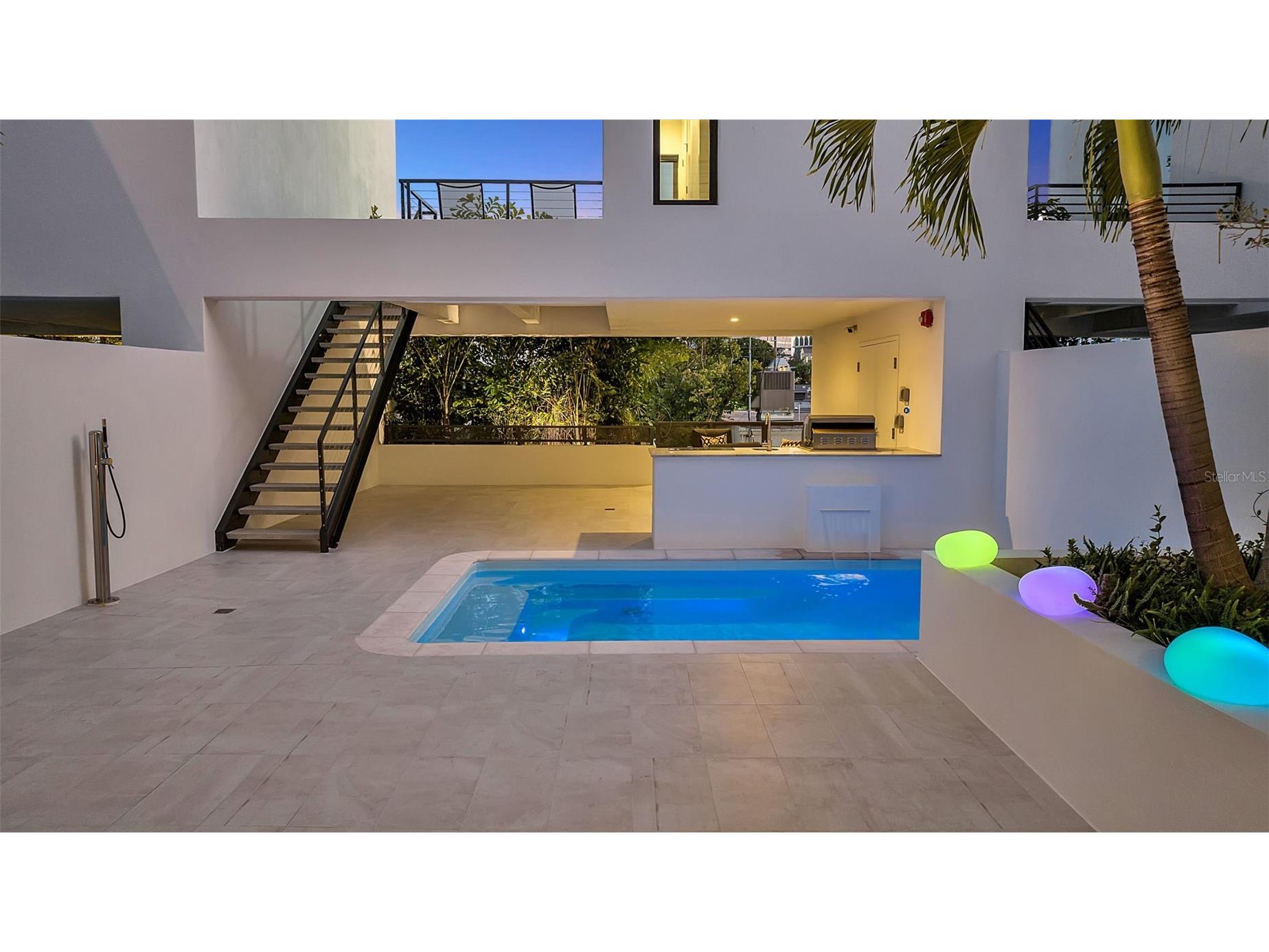 1542 4th Street #210 Sarasota FL 34236 A4669223 image12