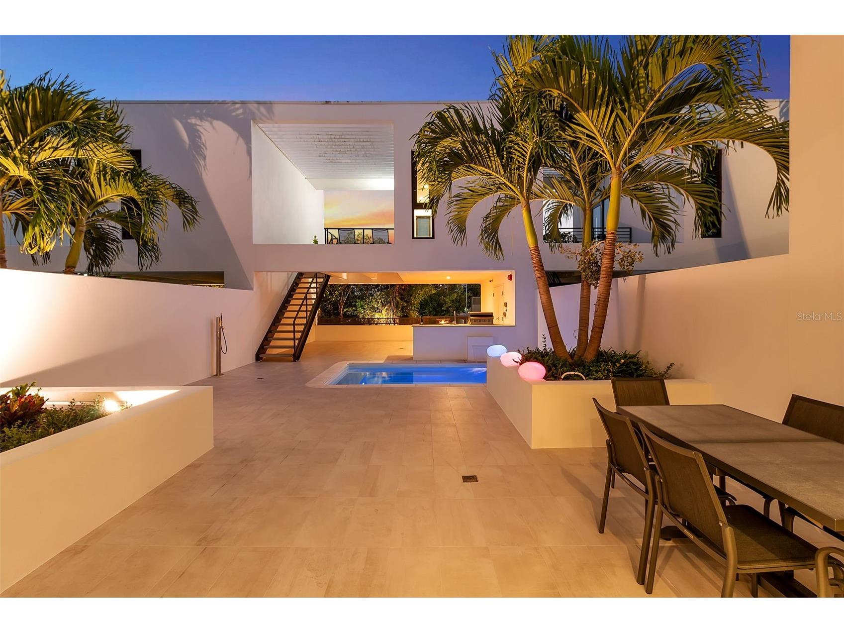 1542 4th Street #210 Sarasota FL 34236 A4669223 image13
