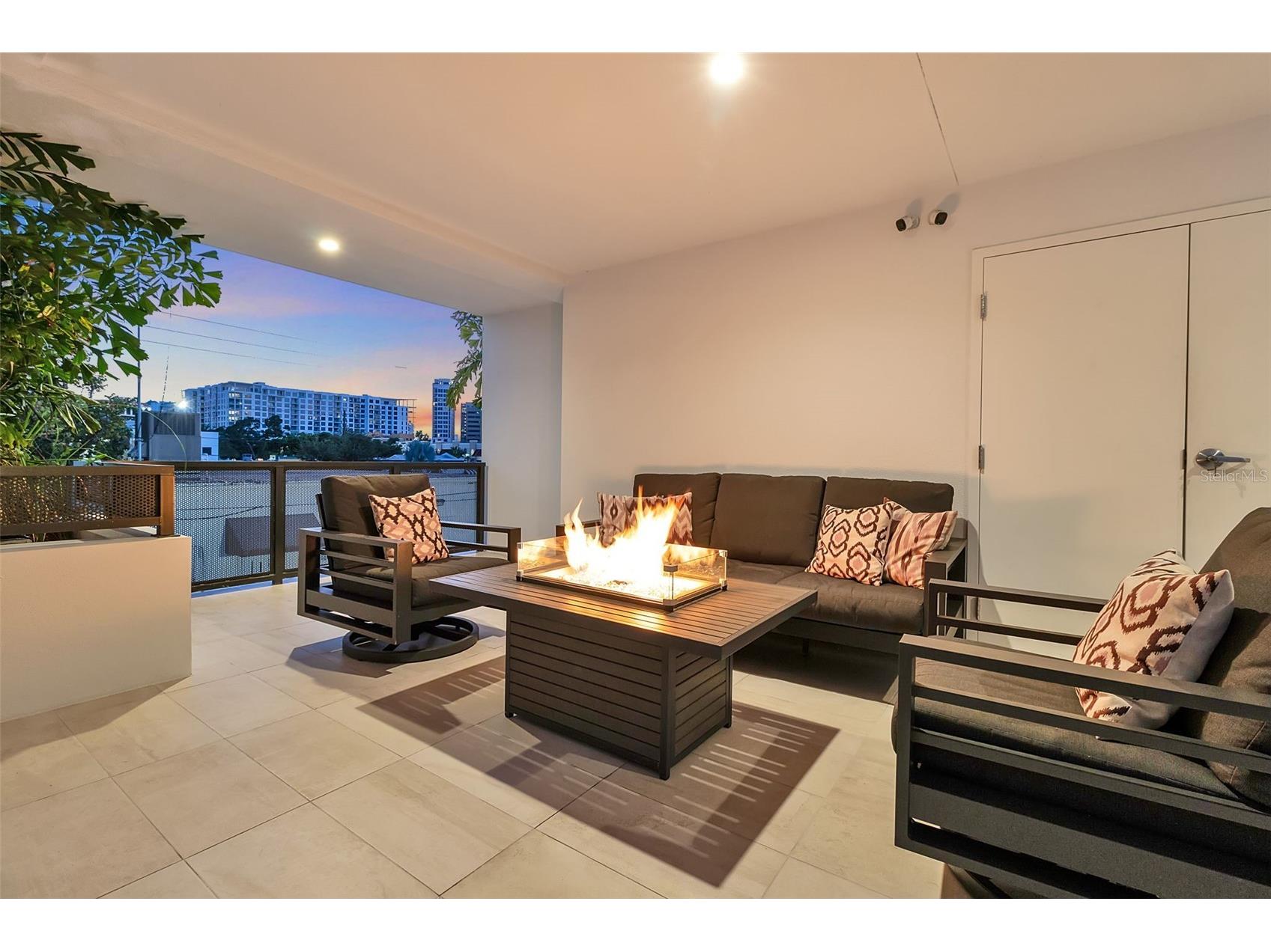 1542 4th Street #210 Sarasota FL 34236 A4669223 image2